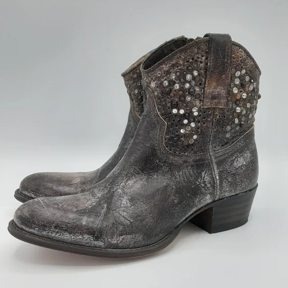 Frye Deborah Studded Metallic Leather Ankle Short Boots. - Picture 2 of 16
